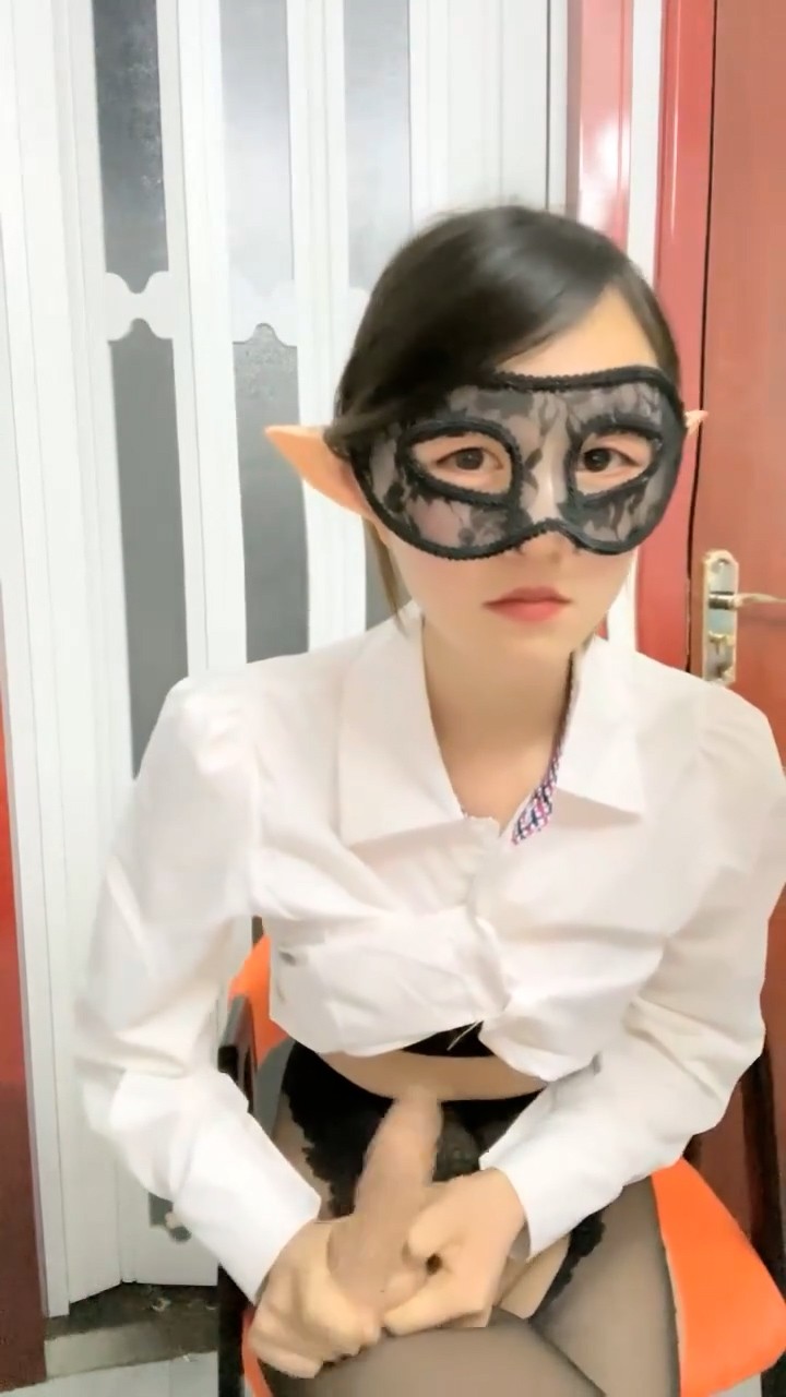精灵耳朵极品尤物！气质超棒美少女！开档黑丝激情操逼，骑乘位多毛骚穴爆操，张开双腿求操
