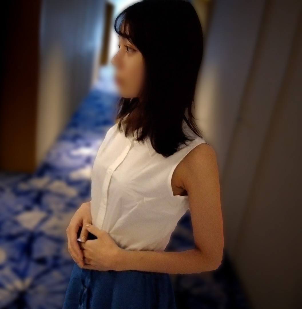 【有码】FC2-3928224 【＃精飲ハーフ美女】