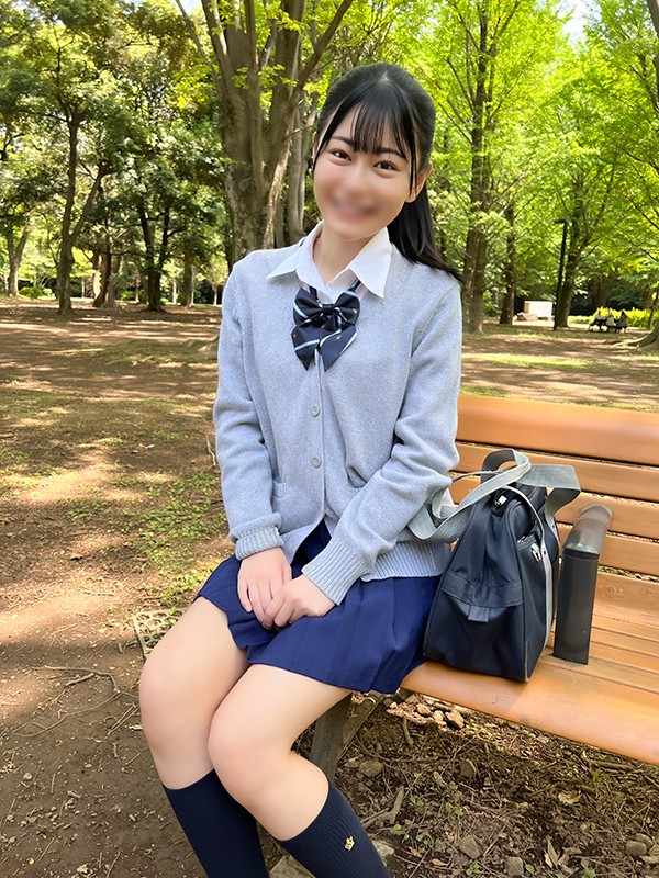 【有码】FC2-4241286 ※初回数量限定※★ぷりぷりおちりの18歳★制服·射精★ぬっとぬとの吸い付くまんこに肉棒出